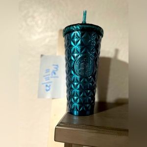 Starbucks Dion green (blue) 20 ounce Tumblr from Korea